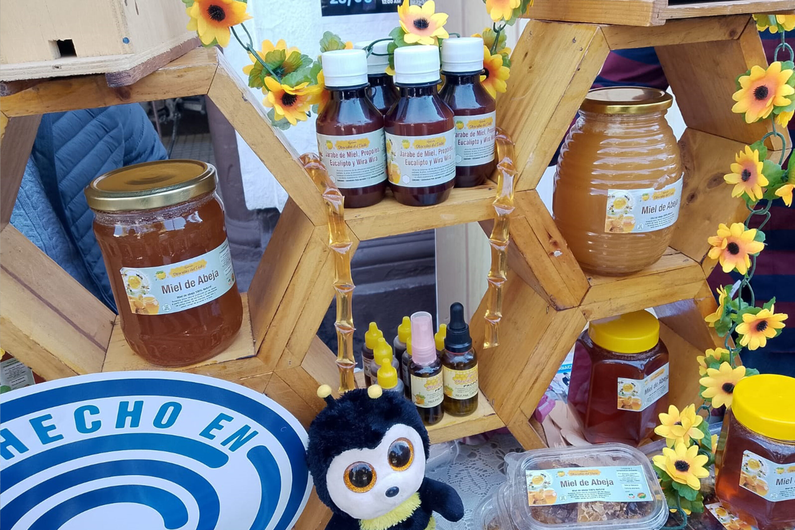 La apicultura cochabambina se reúne en la IX Feria Apícola 2026