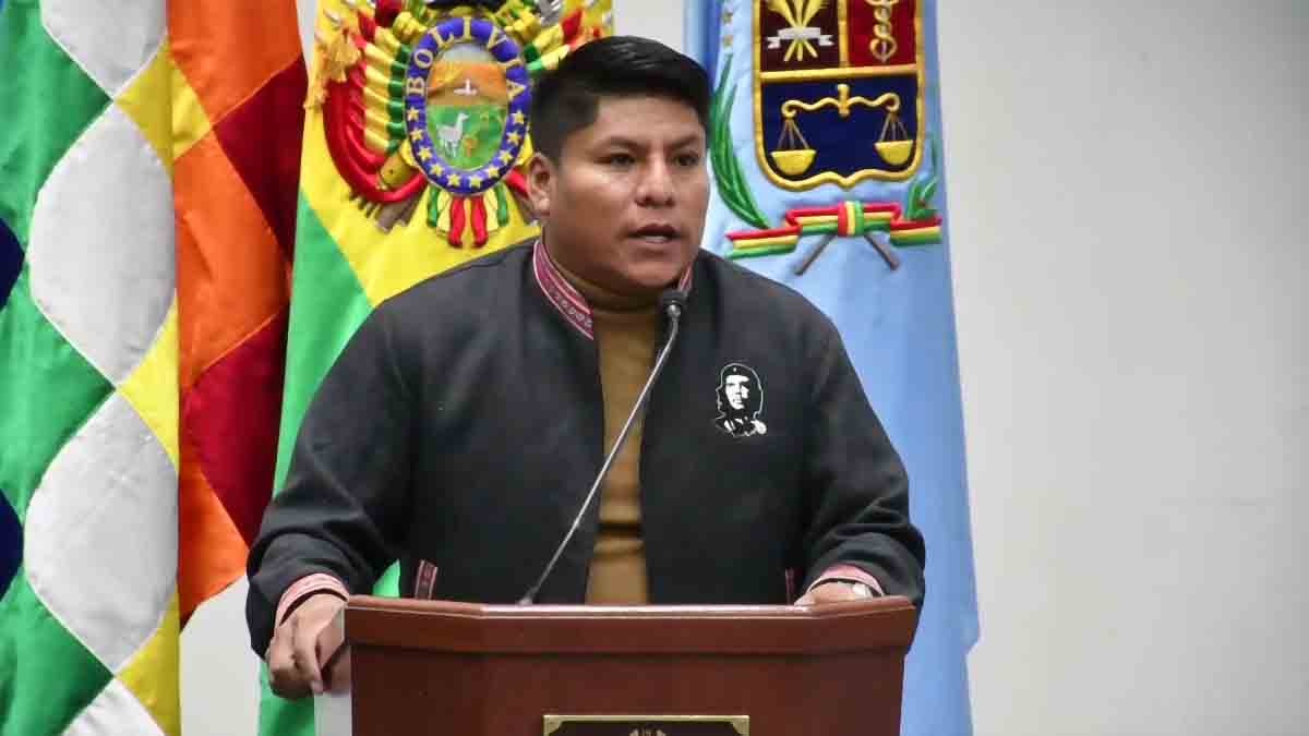 Loza rechaza “invasión judicial” de EEUU tras la lista de vetados